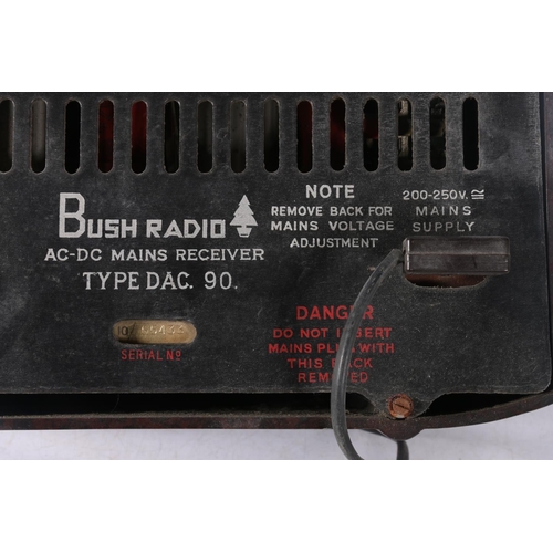 55 - Vintage Bakelite Bush radio.