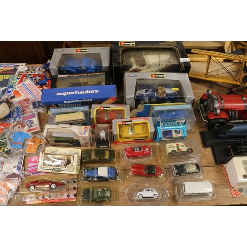 235 - Boxed model vehicles to include Burago, Corgi Superhaulers, Original Omnibus, Lledo, etc.