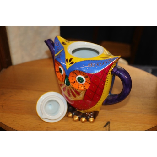 60 - Shudehill ceramic teapot in the form of a cartoon owl.