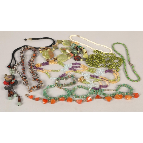 131 - Quantity of costume jewellery