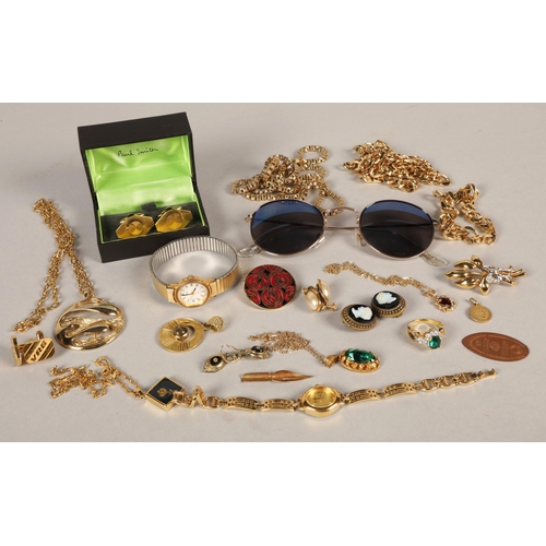 135 - Assortment of costume jewellery