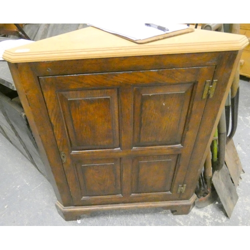 345 - Antique oak corner cupboard with fitted oak top.