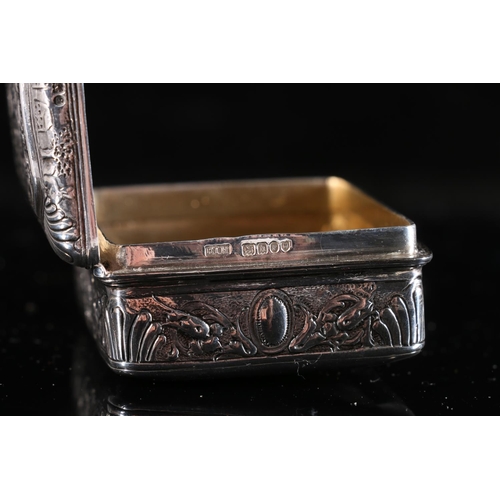 104 - Edwardian antique silver snuff box of rectangular form the cartouche top with bird feeding chick in ... 