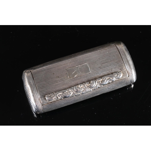 80 - Georgian antique silver parcel gilt silver pocket snuff box of oval rectangular shape with all-over ... 