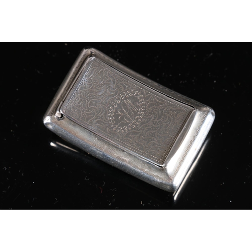 85 - Georgian antique silver pocket snuff box of curved form by John Bettridge, Birmingham 1818, 5cm long... 