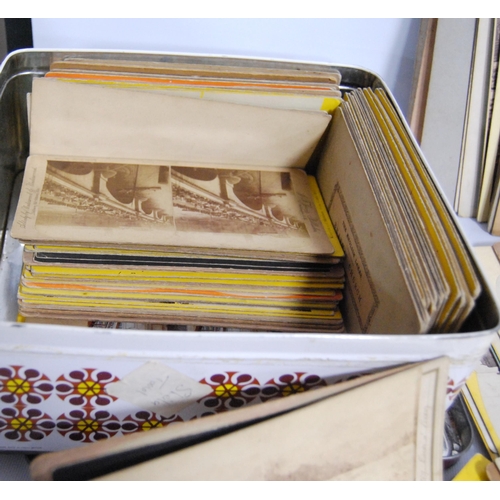 274 - Victorian walnut table viewer and a collection of viewing cards.