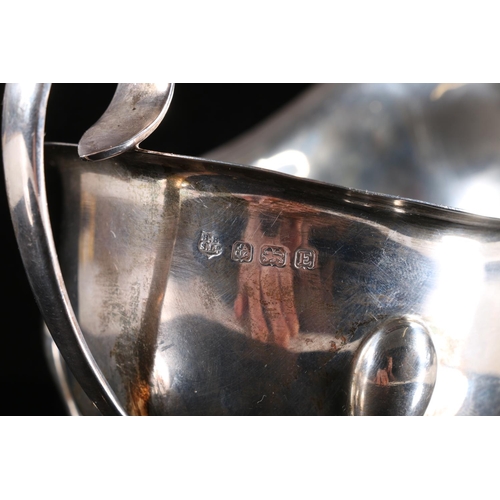 564 - George V silver sauce boat, Barker Bros. Birmingham 1929, 204g