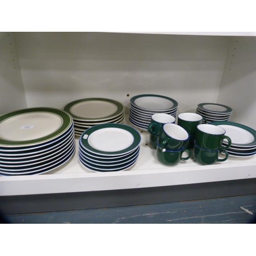 121 - Rayware part breakfast set and other dinner plates (one shelf).