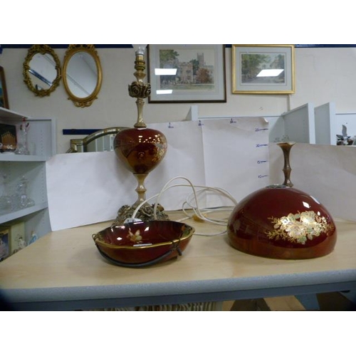 139 - Carlton Ware Rouge Royale spider's web dish, and a similar Rouge Royale table lamp and shade (a/f). ... 