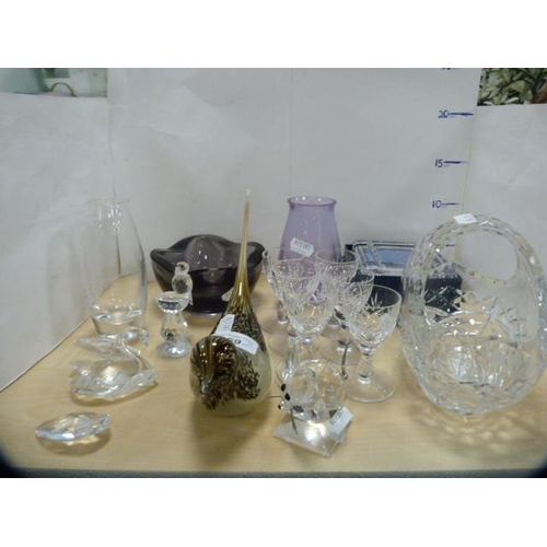 169 - Small group of glass to include a Caithness paperweight modelled as a bird, crystal liqueur glasses,... 