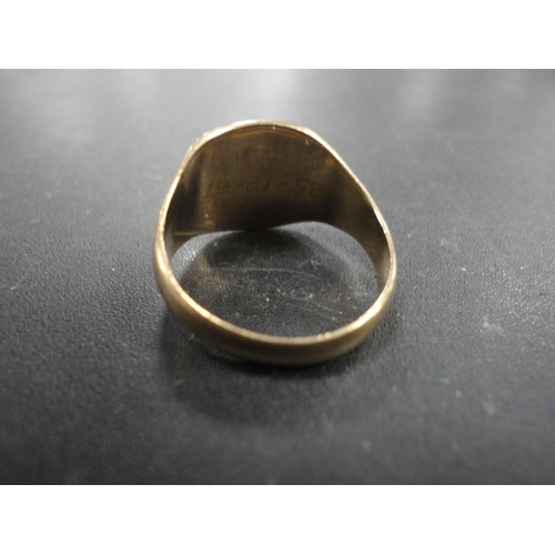 224A - Gent's 9ct gold signet ring, 4.96g.