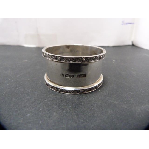 230 - Silver napkin ring, hallmarks for Sheffield, 38.5g, boxed.