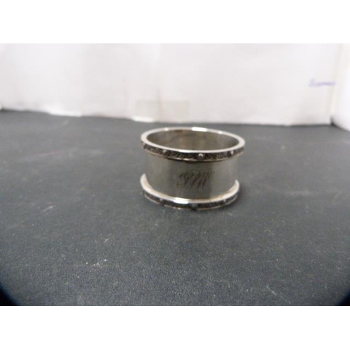 230 - Silver napkin ring, hallmarks for Sheffield, 38.5g, boxed.