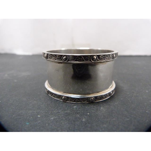 230 - Silver napkin ring, hallmarks for Sheffield, 38.5g, boxed.