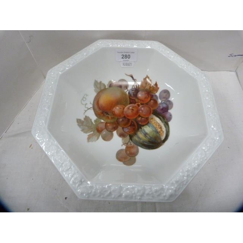 280 - Rosenthal of Germany 'Maria' pattern fruit bowl.