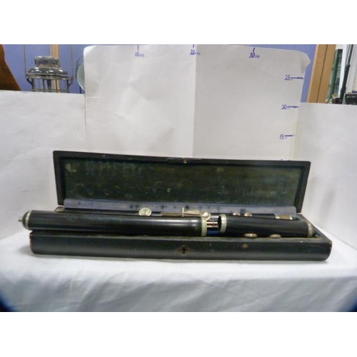 281 - Flute, in fitted box.