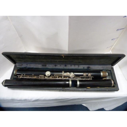 281 - Flute, in fitted box.