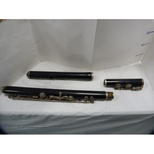 281 - Flute, in fitted box.