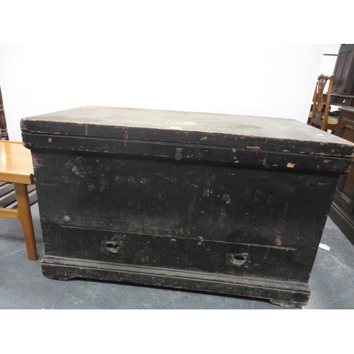 302 - Victorian pine mule chest.