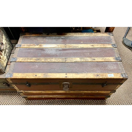 472 - Travel trunk with shelf, length 83 x 47 x 48 cm