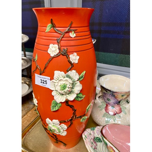 325 - Quantity of Maling lustreware to include dishes, vase, milk jug & large vase with floral design