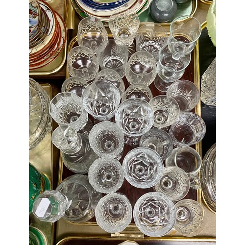 281 - Large quantity of crystal glassware to include wine glasses, water glasses, decanters, etc