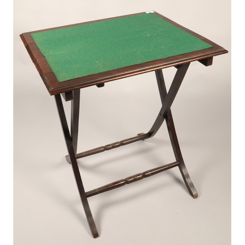 483 - Folding card table