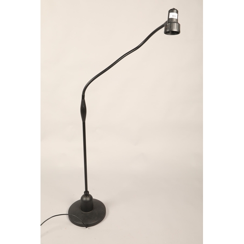 550 - Free standing black reading lamp