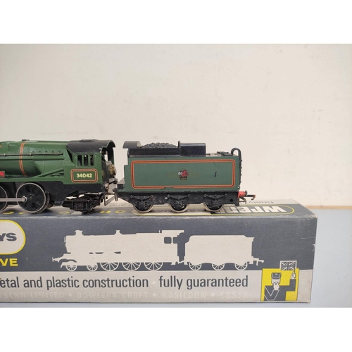 151 - Wrenn Railways. Boxed 4-6-2 BR green rebuilt West Country Class Loco No.34042 