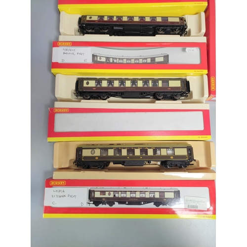 155 - Hornby Railways. Eleven boxed rolling stock Pullman carriages to include two 1st class parlour cars ... 