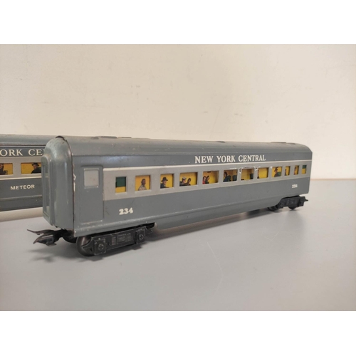 170 - Lionel. 0 gauge Dreyfuss J3 Hudson locomotive in New York Central grey livery. Also three tenders. (... 