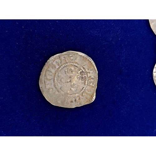 316 - Plantagenet Coinage. Edward I (1272-1307) Four long cross silver hammered pennies to include issues ... 