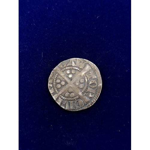 316 - Plantagenet Coinage. Edward I (1272-1307) Four long cross silver hammered pennies to include issues ... 