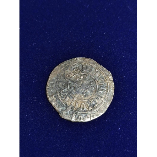 319 - Henry VII (1485-1509). Longcross silver halfgroat c1490s. Crowned facing bust, double arched crown. ... 