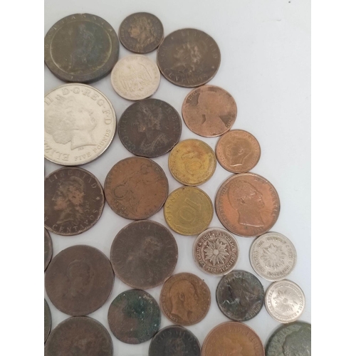 328 - Collection of British and World coins to include a 1680s William & Mary halfpenny, a 1793 Middlesex ... 