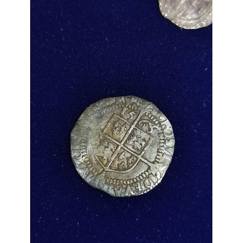 321 - Hammered coinage to include an Elizabeth I threepence dated 1568, a Charles I halfpenny S.2846, and ... 