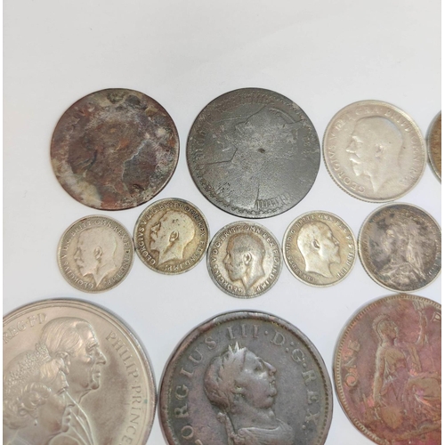 334 - Collection of silver and copper coins to include a 1766 George III shilling, 1887 shilling, two 1806... 