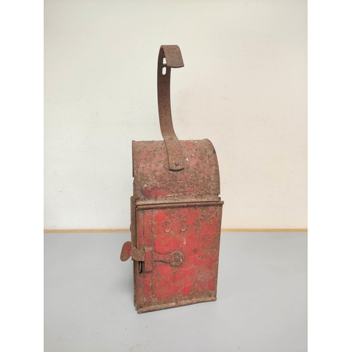 421 - Railway paraffin warning lamp contained in red oxide painted carry case with Kenyons Serilight lense... 