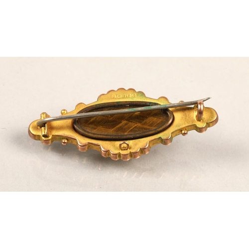 112 - Victorian 9 ct gold mourning brooch, 3g