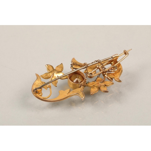 115 - 9 ct gold brooch with seed pearl and citrine central stone, 4g