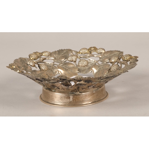 174 - White metal dish with pierced edges surrounded with brambles, 10 cm diameter