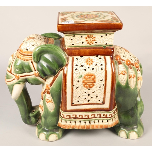 537 - Elephant pottery plant stand,43 cm high