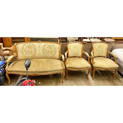 604 - Three seater settee with two matching armchairs