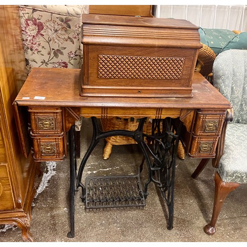 615 - Singer sewing machine, serial number 13163496 with treadle