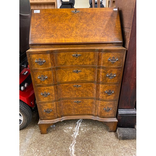 626 - Walnut Art deco style bureau 92 x 61x 43 cm