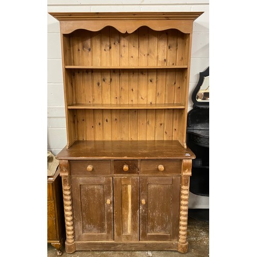 638 - Vintage pine welsh dresser with three drawers over cupboard (Composite)117 x 205 x cm