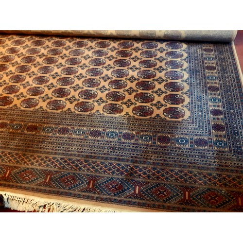 453 - Large modern Eastern style rug.