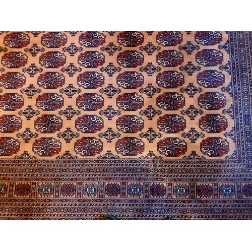 453 - Large modern Eastern style rug.