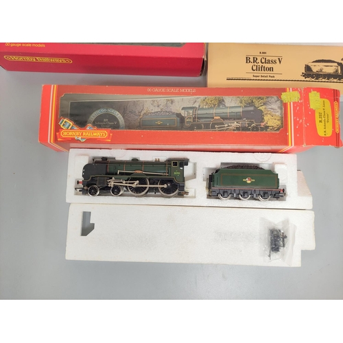 180 - Hornby Railways. Five boxed 00 gauge railway models to include a Schools Class V 4-4-0 'Dover' 30911... 