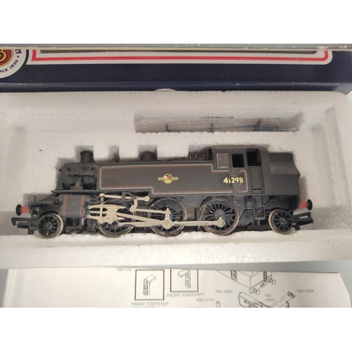 187 - Bachmann Branchline. Boxed 00 gauge railway models to include a Class 419 Motor Luggage Van in South... 